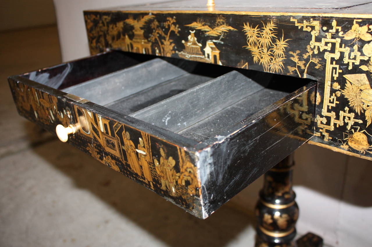 19th Century Chinoiserie Single Pedestal Game Table or Side Table 1