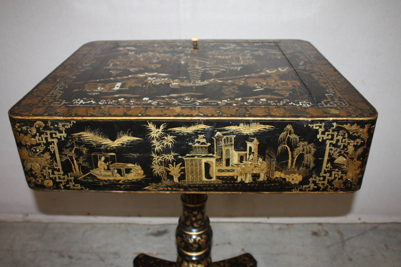 19th Century Chinoiserie Single Pedestal Game Table or Side Table 4