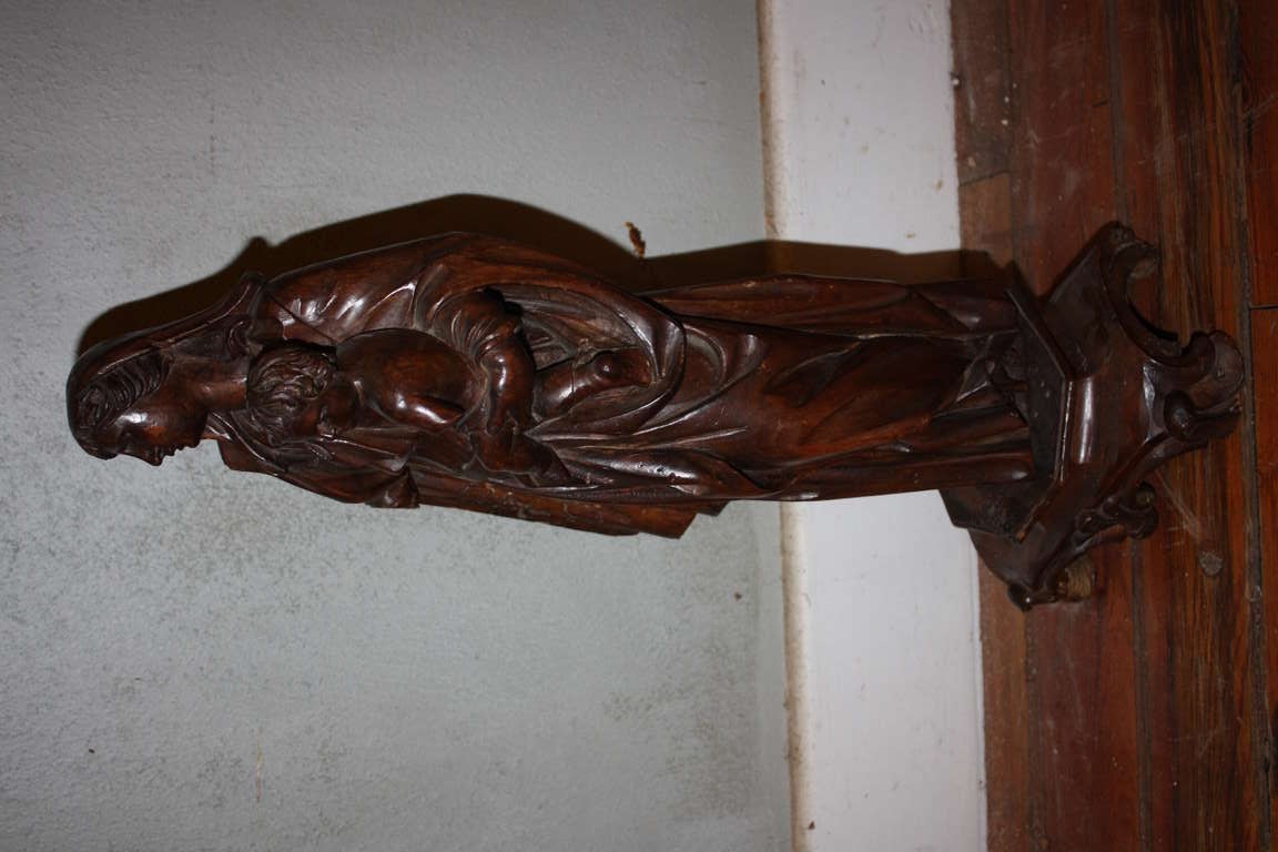 Early 19th Century Italian Carved Virgin Mary and Child 1