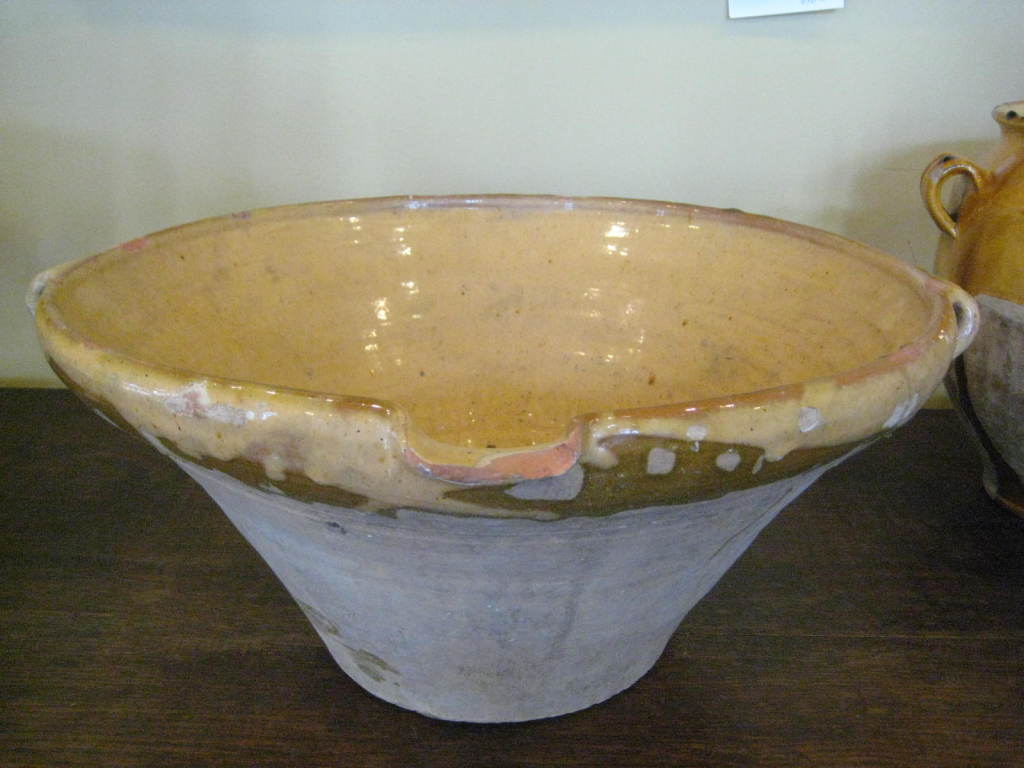 19th Century French Yellow Bowl In Excellent Condition For Sale In Fairhope, AL