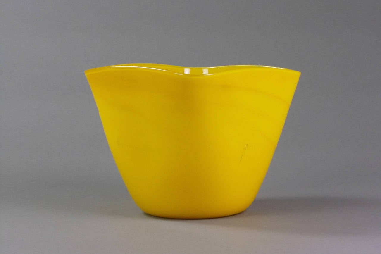 20th Century Murano Yellow Glass Vase with Gold Inclusions For Sale
