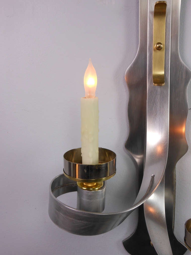 Mid-Century Modern American Aluminum Sconces For Sale 3