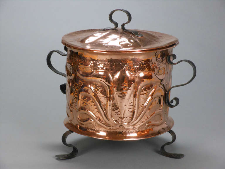 Art Nouveau Copper Pot For Sale 1