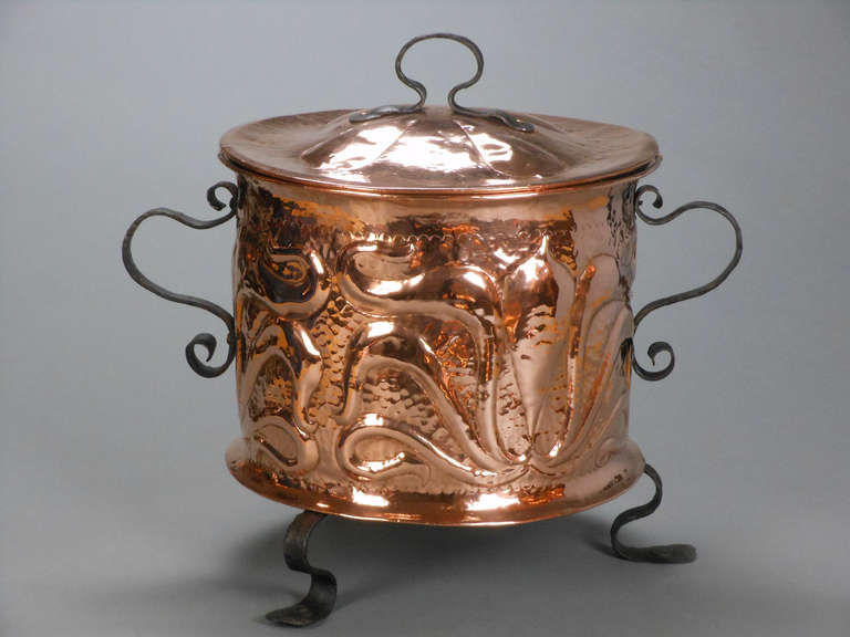 Art Nouveau Copper Pot For Sale 2