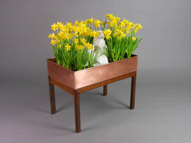 Danish Modern Wood and Copper Jardinière In Good Condition For Sale In New York, NY
