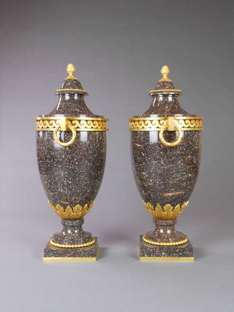 Swedish Pair of Neoclassical Gilt Bronze Porphyry Urns In Excellent Condition For Sale In New York, NY