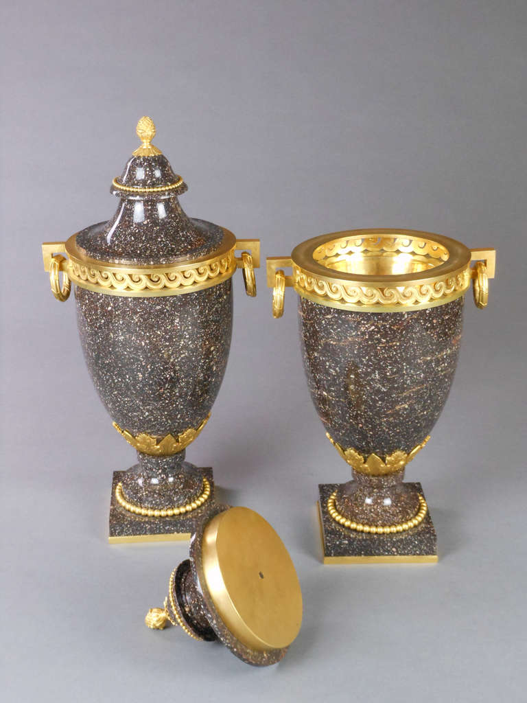 Swedish Pair of Neoclassical Gilt Bronze Porphyry Urns For Sale 3
