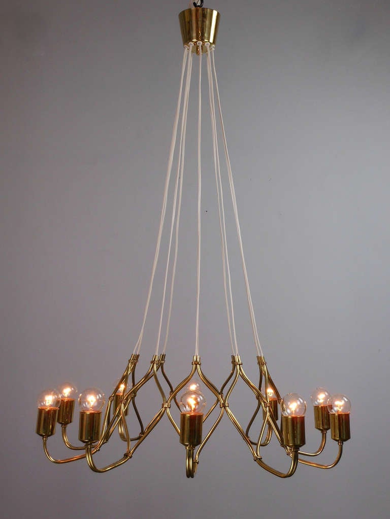 A Swedish Brass 10 Light Chandelier by Hans Bergström for Atelje Lyktan In Good Condition In New York, NY
