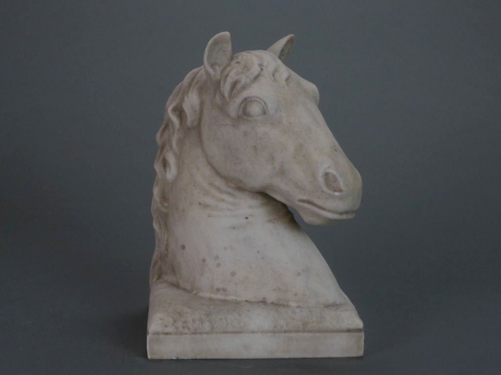 French Pair of White Marble Horse Trophy Sculptures For Sale 1