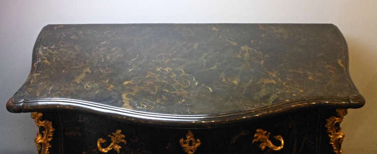 French Louis XV Gilt Bronze Mounted Black Lacquer Chinoiserie Commode For Sale 4