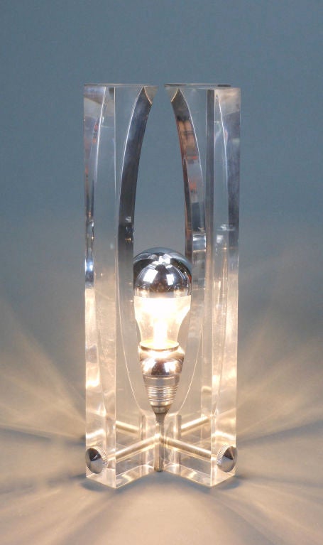 Pair of French Mid-Century Modern Lucite Lamps 2