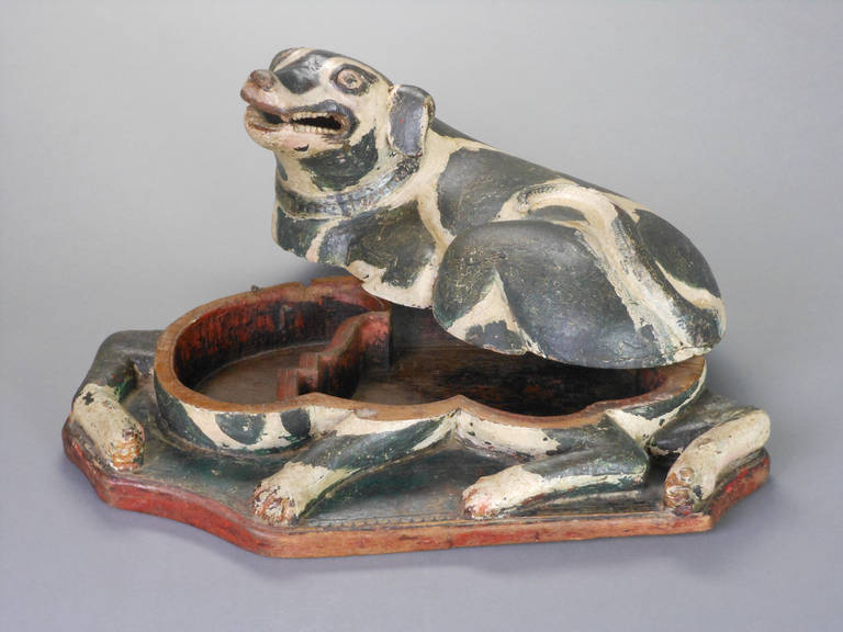 Indonesian Large Betel Nut Box in the Form of a Dog For Sale 1