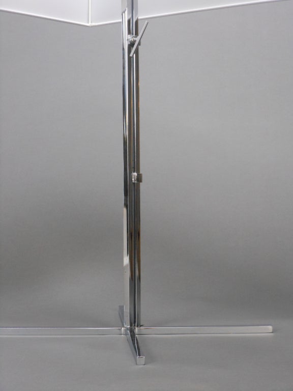Mid-Century Modern Pair of Steel Table Lamps For Sale 1