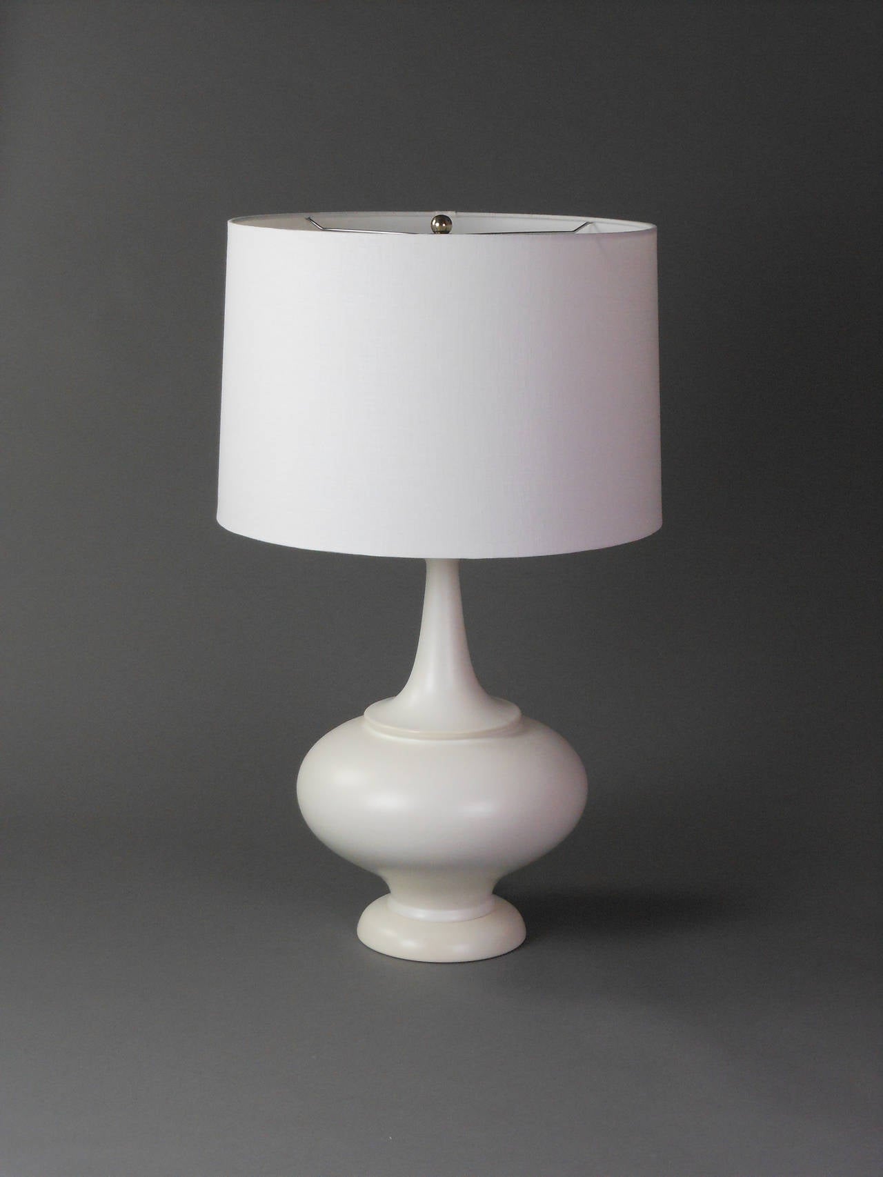 Mid-20th Century Pair of Midcentury Large White Ceramic Lamps For Sale