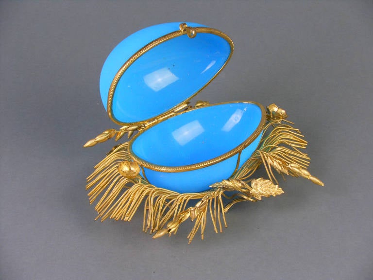 A French Gilt Mounted Blue Opaline Box For Sale 4