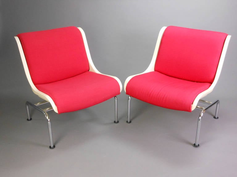 Late 20th Century Scandinavian Modern Pair of Chairs by Yrjo Kukkapuro For Sale
