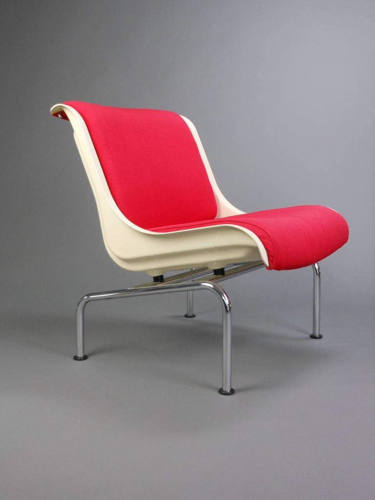 Scandinavian Modern Pair of Chairs by Yrjo Kukkapuro For Sale 1