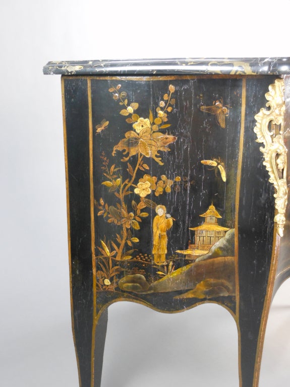 Rococo French Louis XV Gilt Bronze Mounted Black Lacquer Chinoiserie Commode For Sale