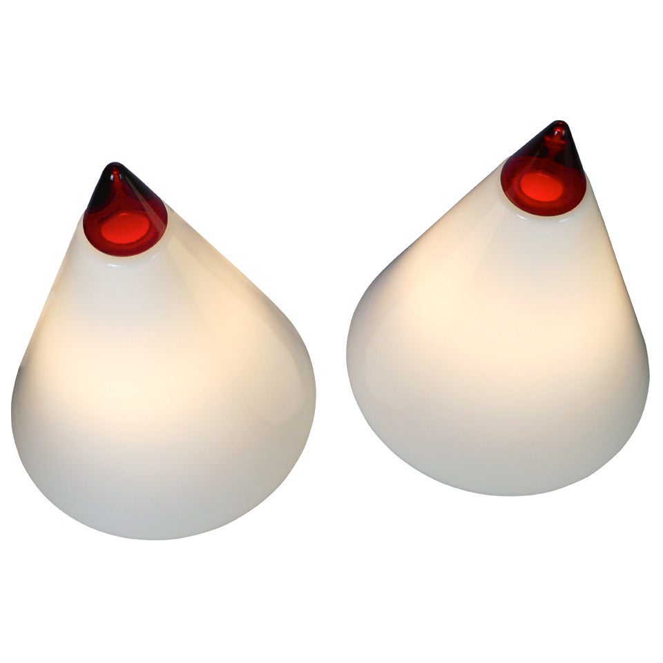 Italian 1970s Red and White Glass Cone Lamps by Giusto Toso for Leucos For Sale