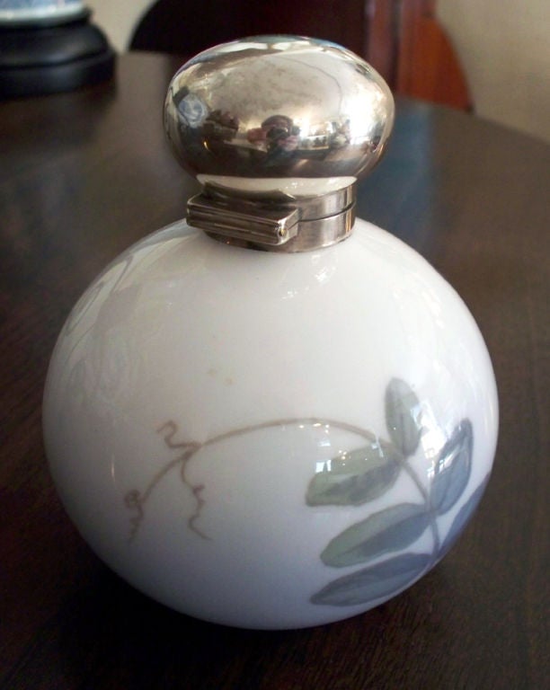 Art Nouveau Period Porcelain & Sterling Perfume Bottle In Excellent Condition In Mt Kisco, NY