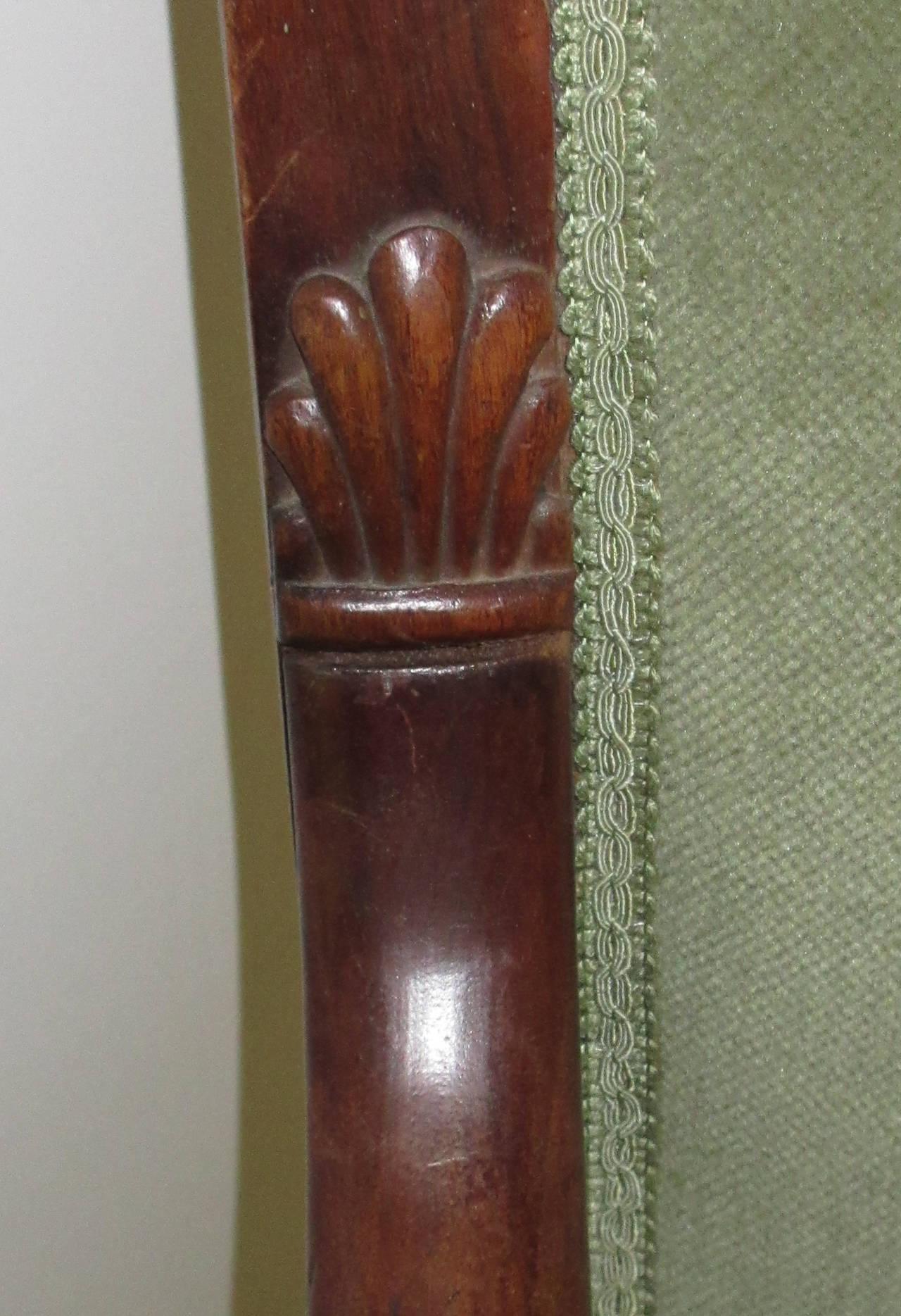 Carved 19th Century French Empire Style Canapé For Sale