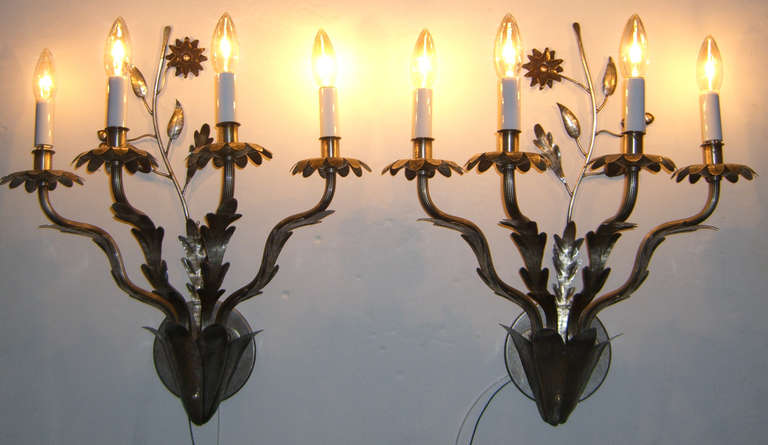 Pair of Vintage French Hand-Hammered Flower Design Wall Lights In Excellent Condition For Sale In Mt Kisco, NY