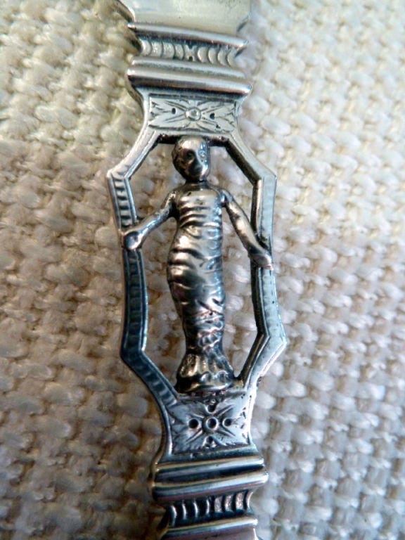 Italian Sterling Silver Folding Medical Spoon In Excellent Condition In Mt Kisco, NY