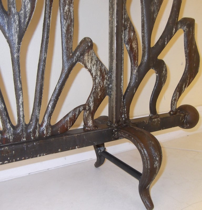 Artistic cast iron fireplace screen 4