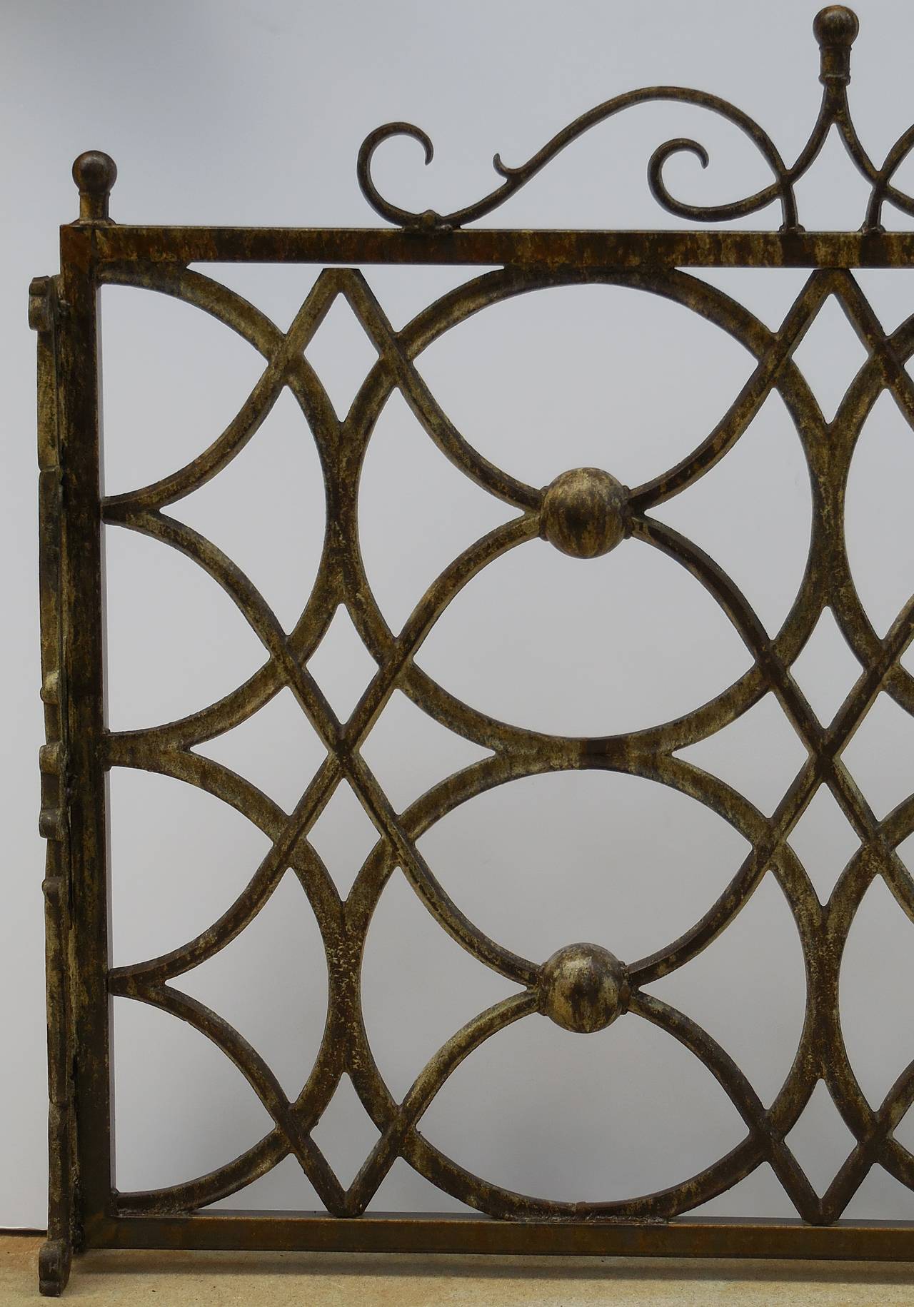 Iron Fireplace Screen In Excellent Condition In Delray Beach, FL