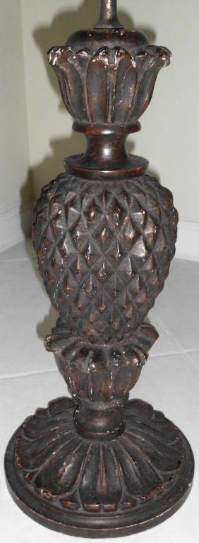 Italian wood pineapple table lamp 1
