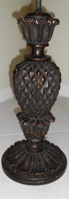 Italian wood pineapple table lamp 4