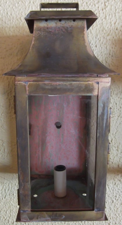 Pair Of Brass Wall Lantern In Excellent Condition In Delray Beach, FL