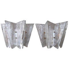 Classic arrow-ended shaped sconces