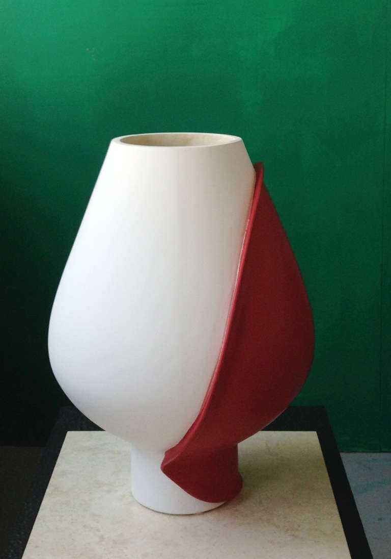 Tulip Vase by Eric Schmitt In Excellent Condition In New York, NY