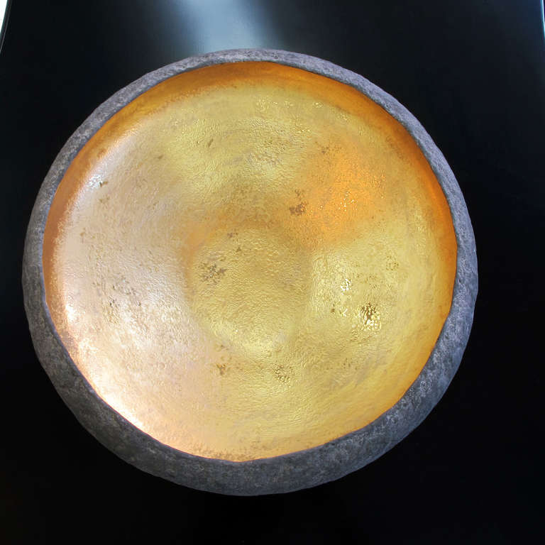 Large Round Vessel with 22 K Gold by Cristina Salusti 1