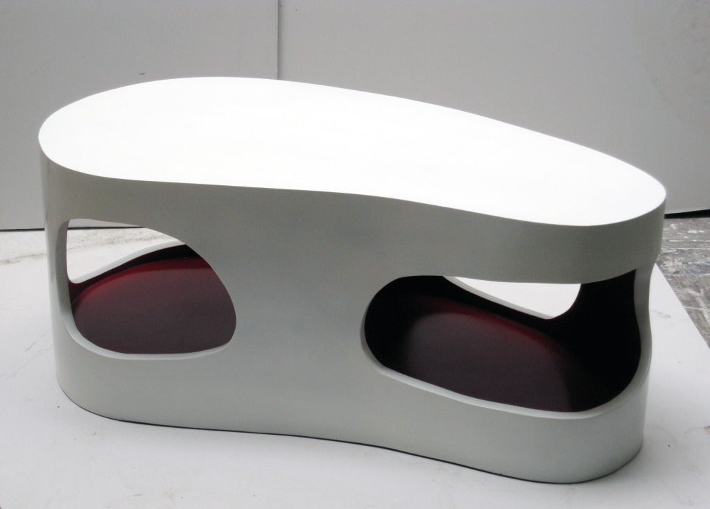 Cloud Coffee Table By Jacques Jarrige ©2010 In Excellent Condition In New York, NY