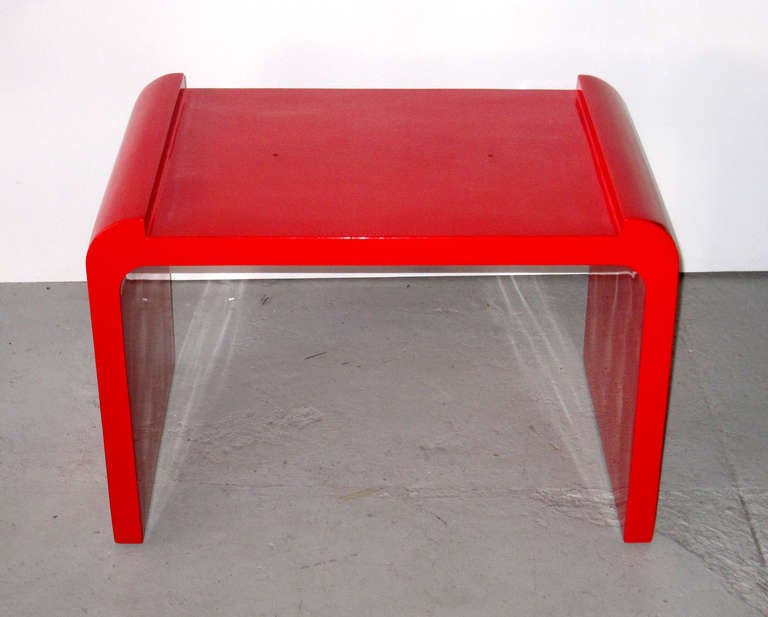 Pair of Red Lacquer Benches In Excellent Condition In New York, NY