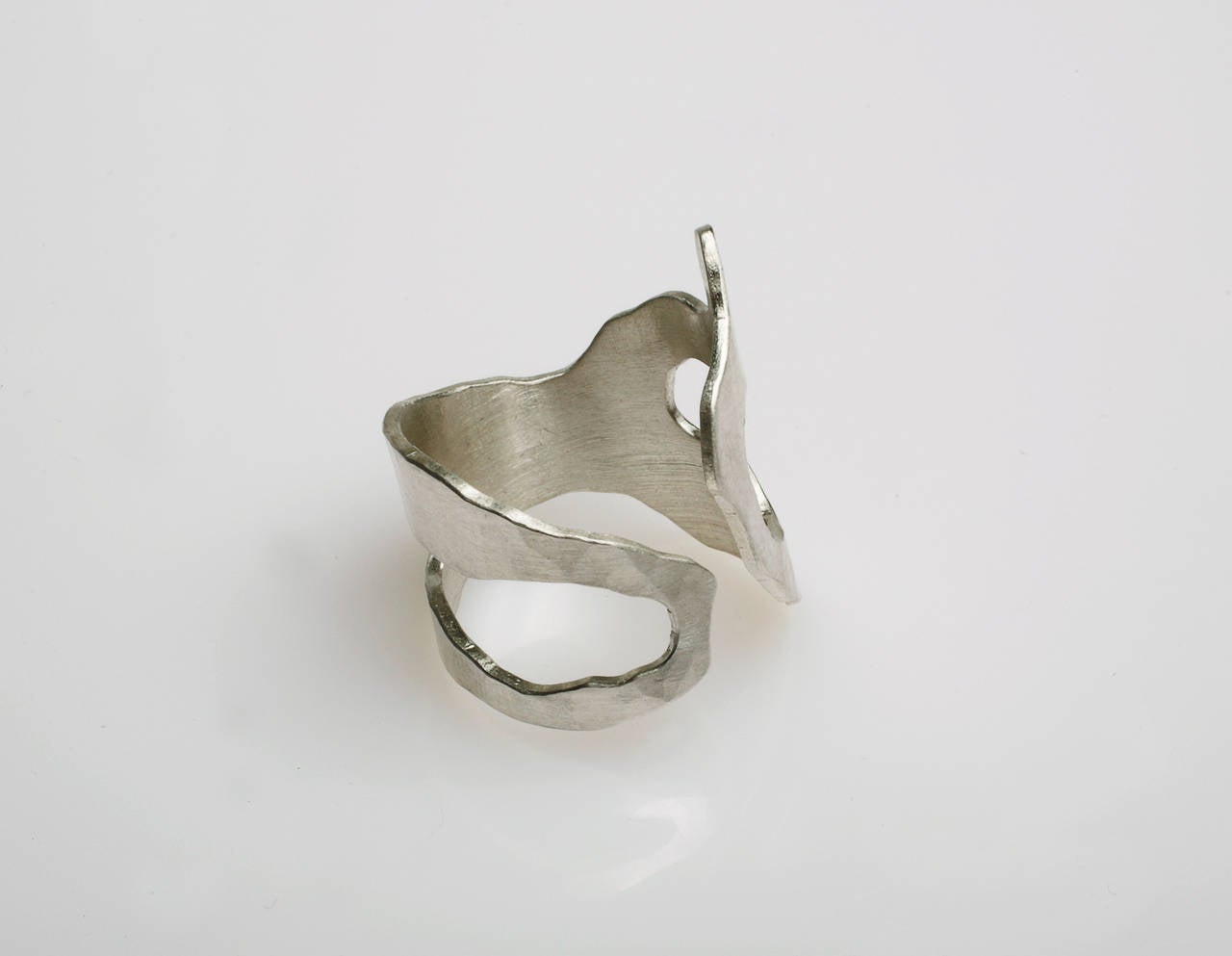 Silberner Skulpturenring aus Silber von Jacques Jarrige, 2014 im Angebot 2