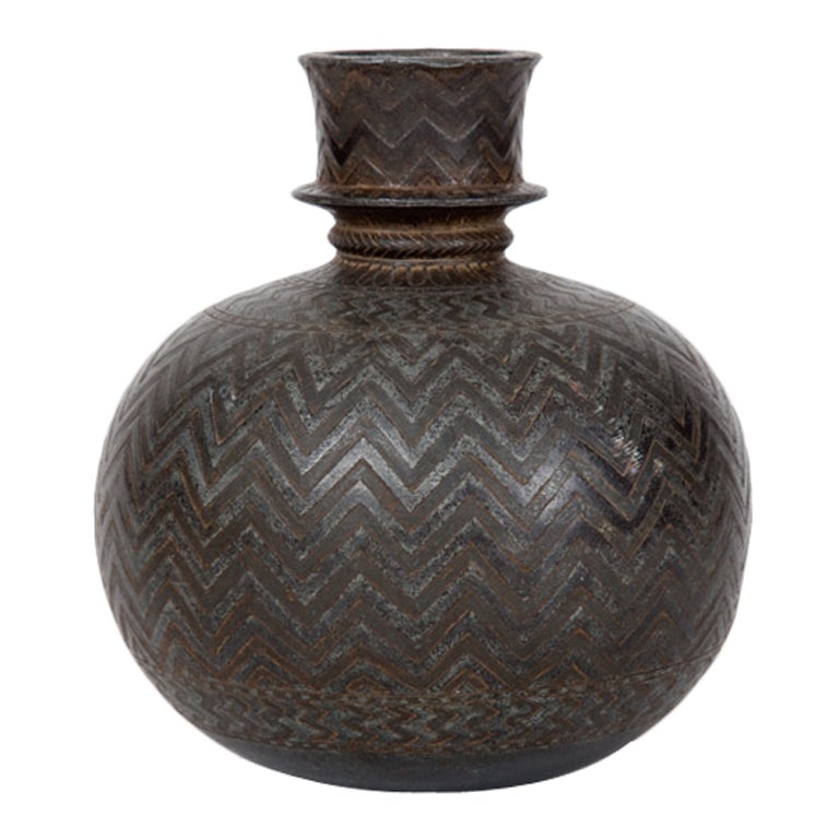 Indian Bidriware Vase "Hookah Base" im Angebot