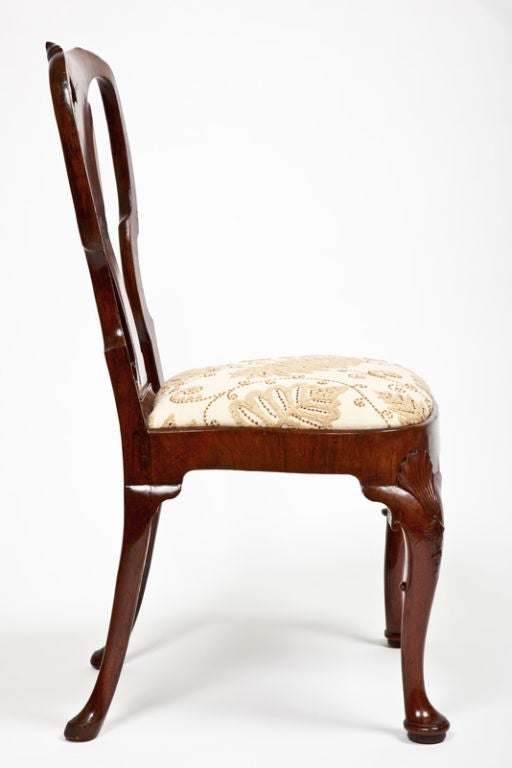 18th Century and Earlier English George II Chair with Shell Motifs For Sale