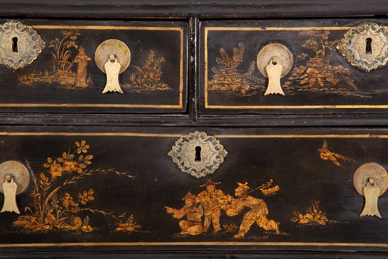 English William and Mary Japanned Chest of Drawers 3