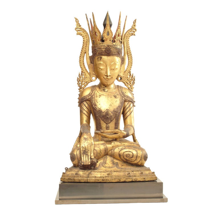 Shaan Dynasty Carved, Lacquered, and Gilt Seated Buddha For Sale
