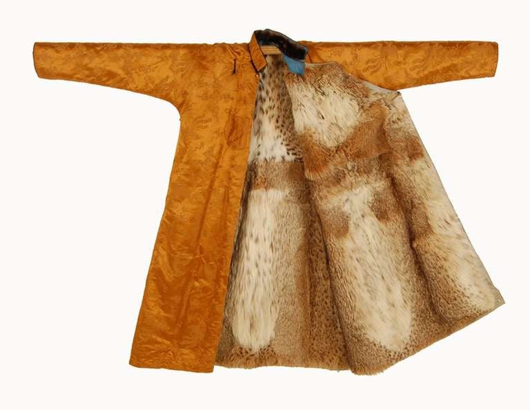 Fur-Lined Brocade Robe For Sale 2