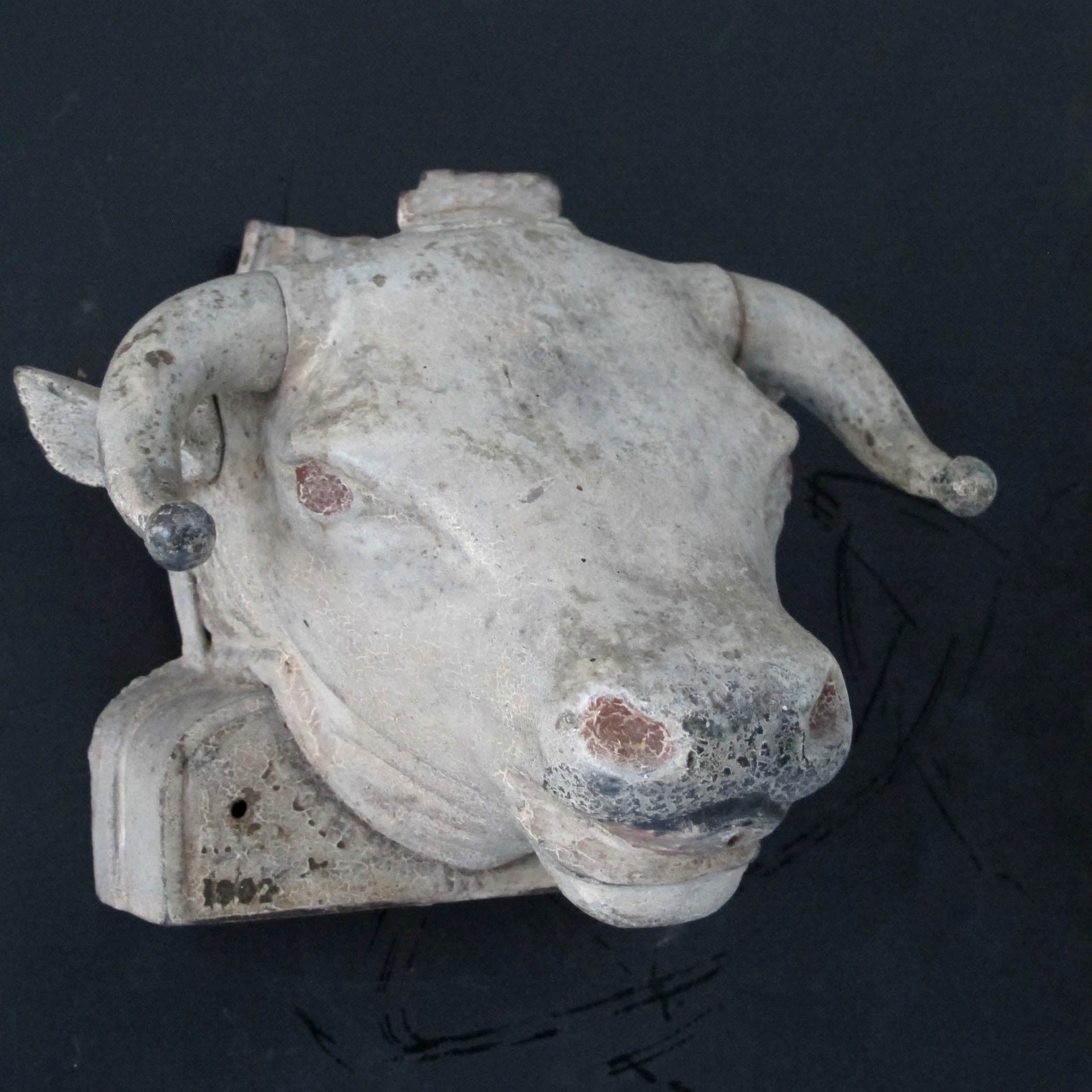 Iron Bull Perfume Dispenser