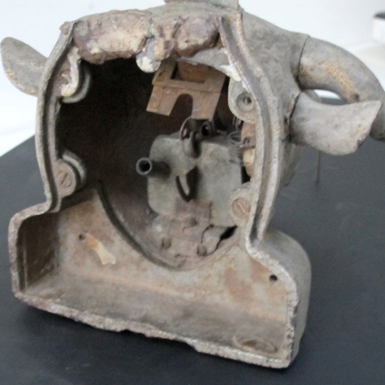 Iron Bull Perfume Dispenser 1