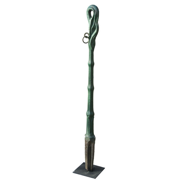 Horse Tail Hitching Post