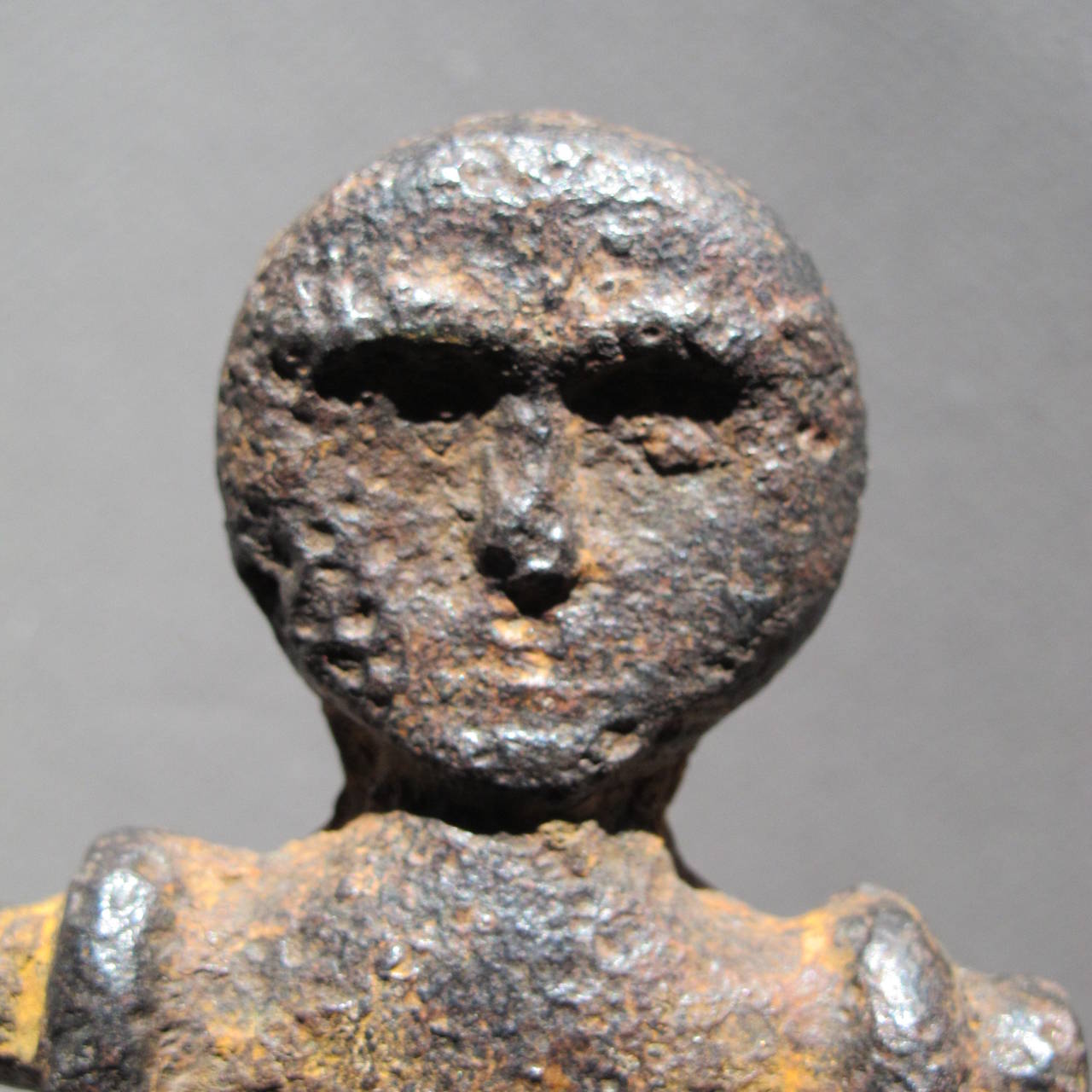 Moon Faced Arcade Target Figure