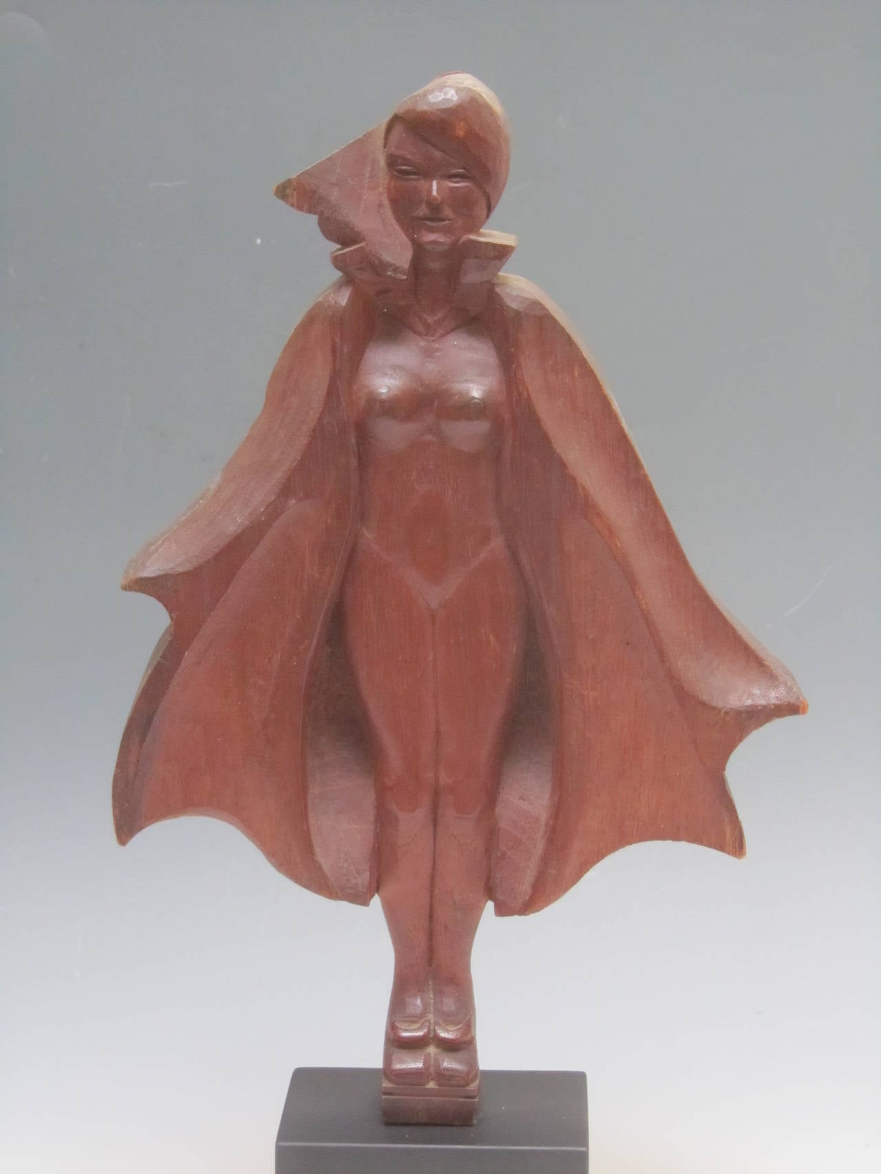 Caped and Nude Carved Woman In Excellent Condition For Sale In New York, NY