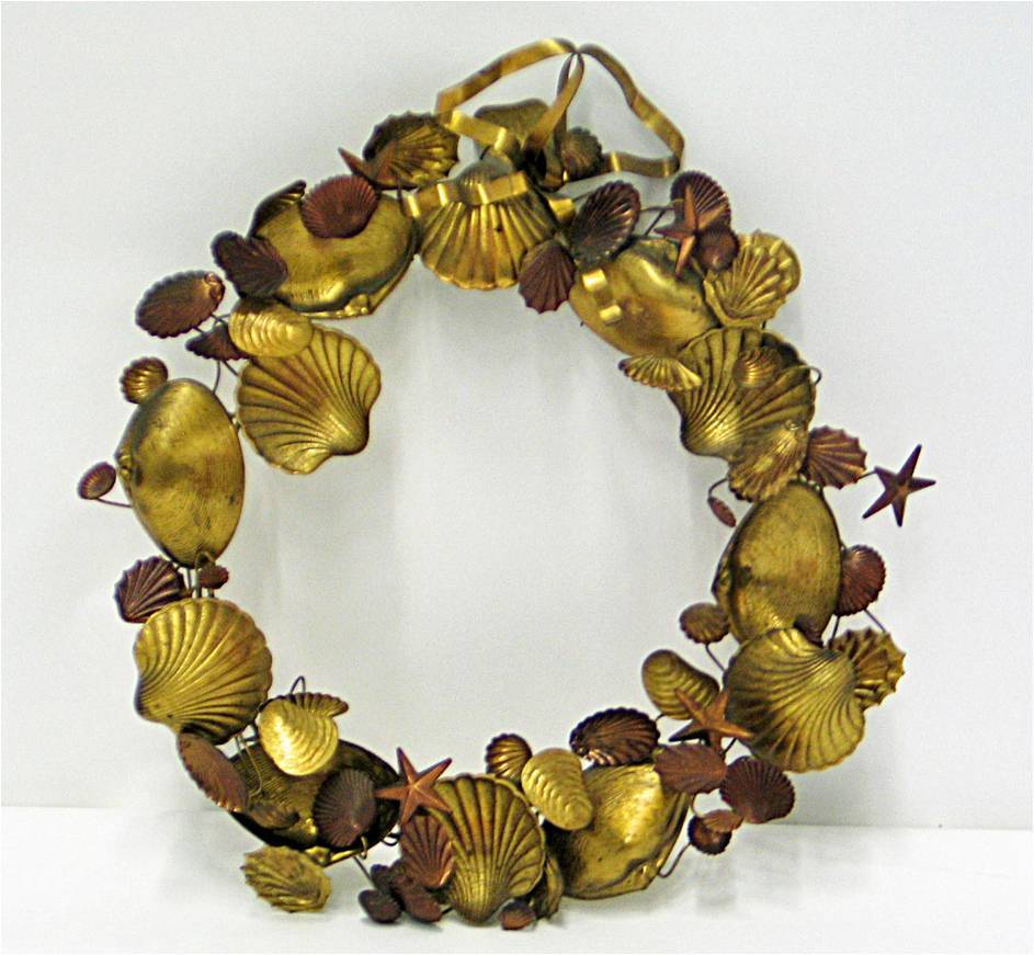 A shell wreath c. 1960's