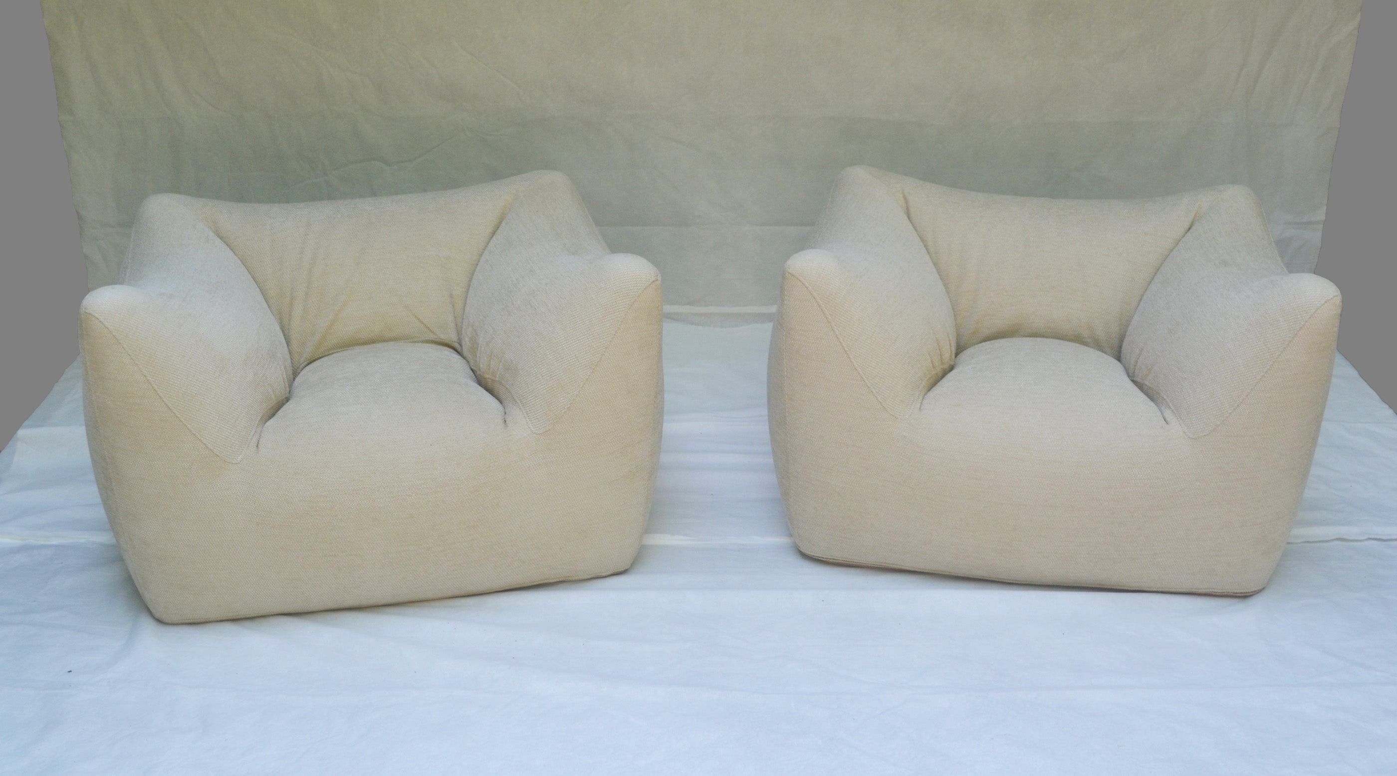 Pair of Le Bambole Lounge Chairs by Mario Bellini 1972